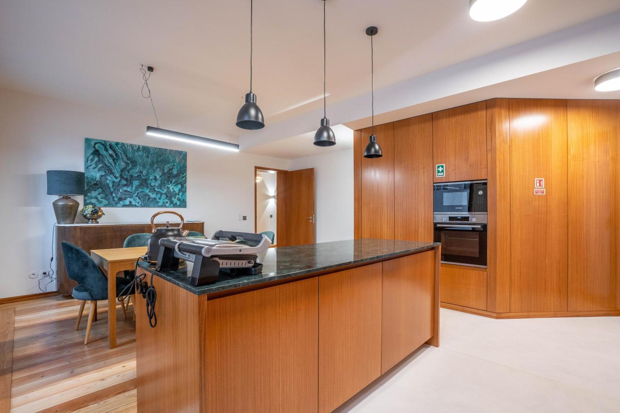 Sublime Downtown Retreat By Elsa Apartment ปอร์โต ภายนอก รูปภาพ
